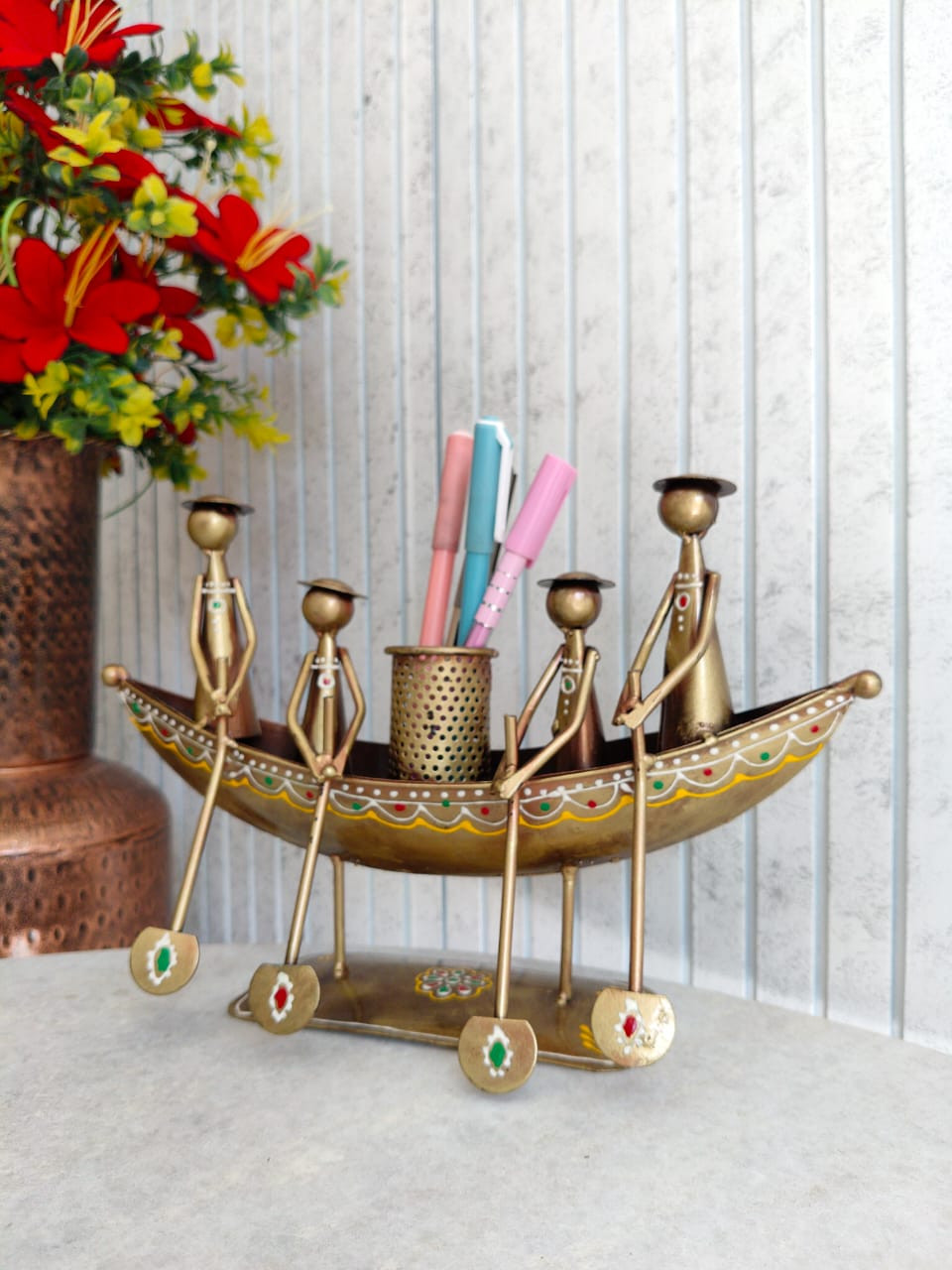 Iron Pen Holder - Beautiful Items for Living Space Decor - Unique Table Decoration Pieces - Latest Interior Design Trends (Boat Pen Holder)